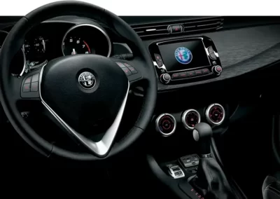 Imagen del Alfa Romeo Giulietta. Renting Alfa Romeo Giulietta barato para particulares.