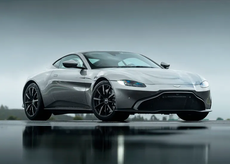 Renting del Aston Martin Vantage