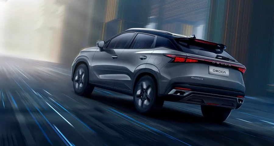 Renting Coches Omoda 5 1.6 TGDi Premium Blanco + Negro, Negro