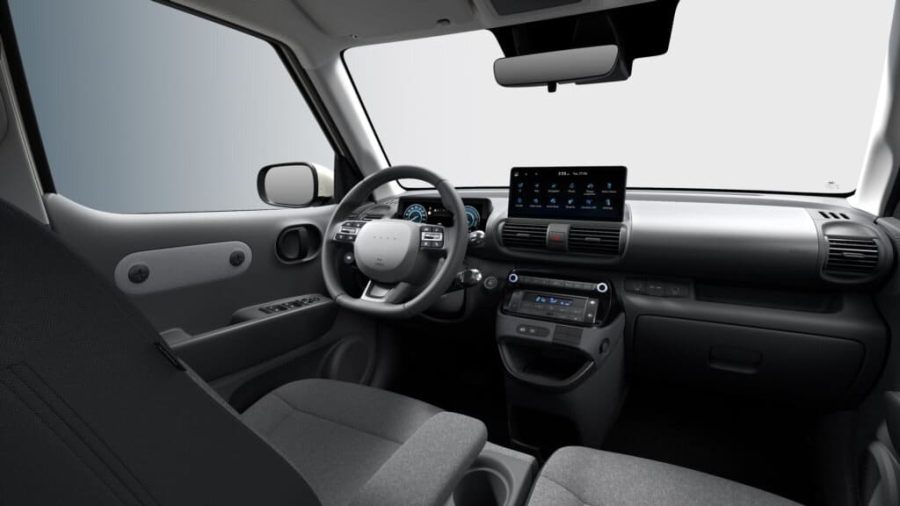 Renting Coches Hyundai Inster 42 KWh Maxx Unbleached Ivory