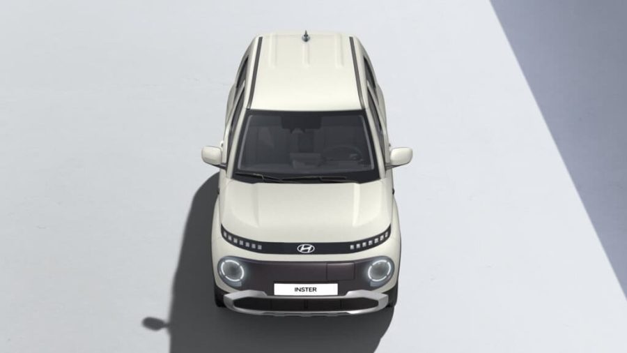 Renting Coches Hyundai Inster 42 KWh Maxx Unbleached Ivory