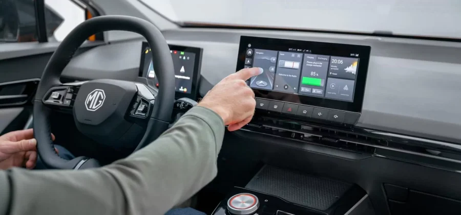 Renting Coches MG 4 EV 64kW Luxury Pebble Black