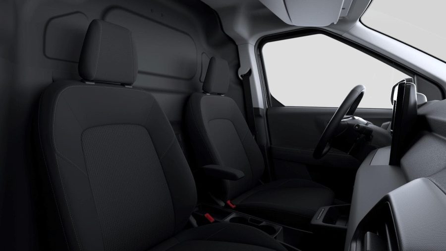 Renting Coches Ford TRANSIT COURIER Van BEV 54 kWh Trend Euro Aut. 6.2 Blanco