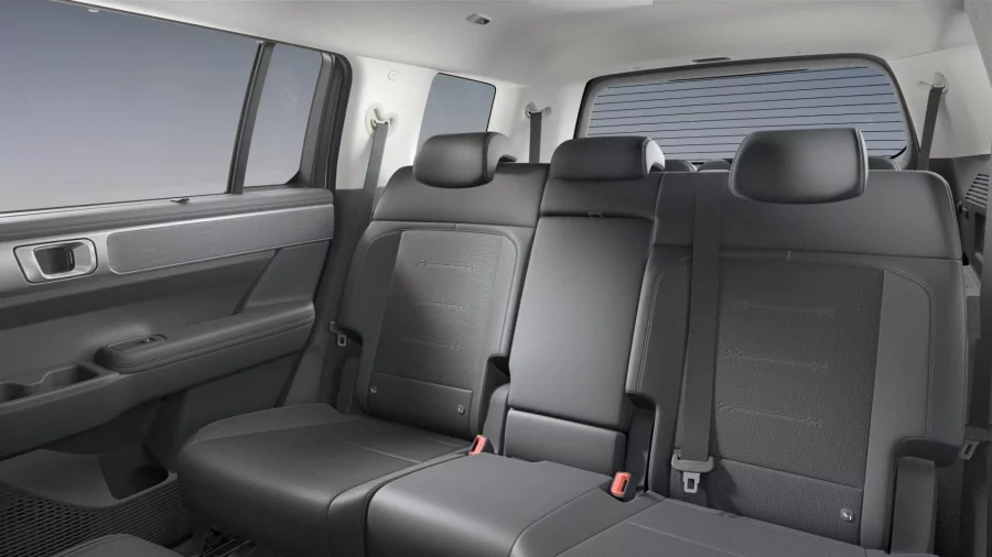 Renting Coches Hyundai Santa Fe 1.6T PHEV 4X4 AT Tecno Creamy White (perlado)