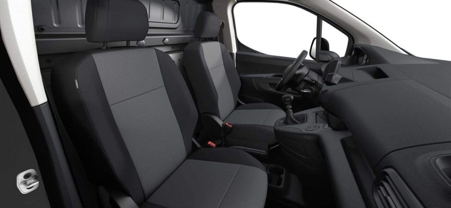 Renting Coches Peugeot Partner Furgón M Manual Blanco