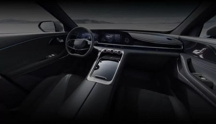 Renting Coches Omoda 9 1.5 TGDI + SHS 3DHT AWD Premium Gris Mate 