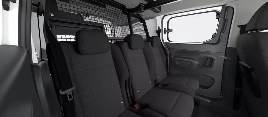 Renting Coches Toyota Proace City Combi 50kW EV N1 L2 GX Blanco Polar