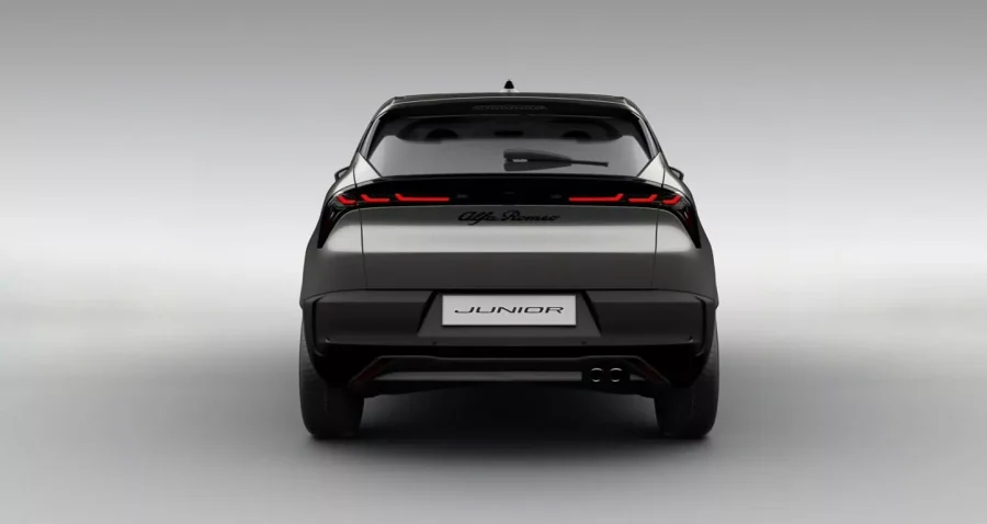 Renting Coches Alfa Romeo Junior Ibrida Ti 108kW Argento arese