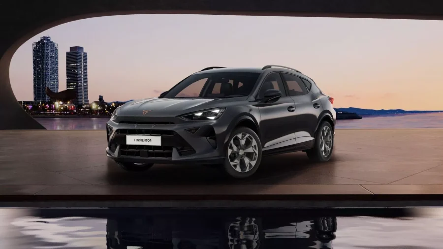 Renting Coches Cupra Formentor 1.5 eTSI 110kW DSG Gris Magnetic (Metalizado), Blanco Nevada (Metalizado) 