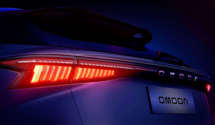 Renting Coches Omoda 5 1.6 TGDi Premium Blanco + Negro, Negro