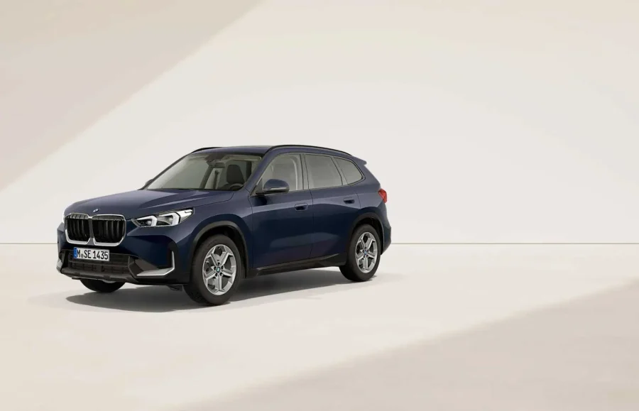 Renting Coches BMW X1 sDrive 20d Night Dusk Blue, Mineral White