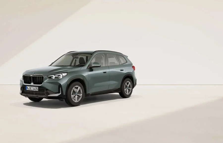 Renting Coches BMW X1 xDrive20d Premium Package Cape York Green metalizado