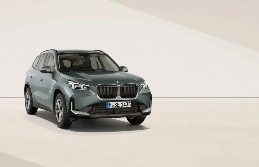 Renting Coches BMW X1 xDrive20d Premium Package Cape York Green metalizado