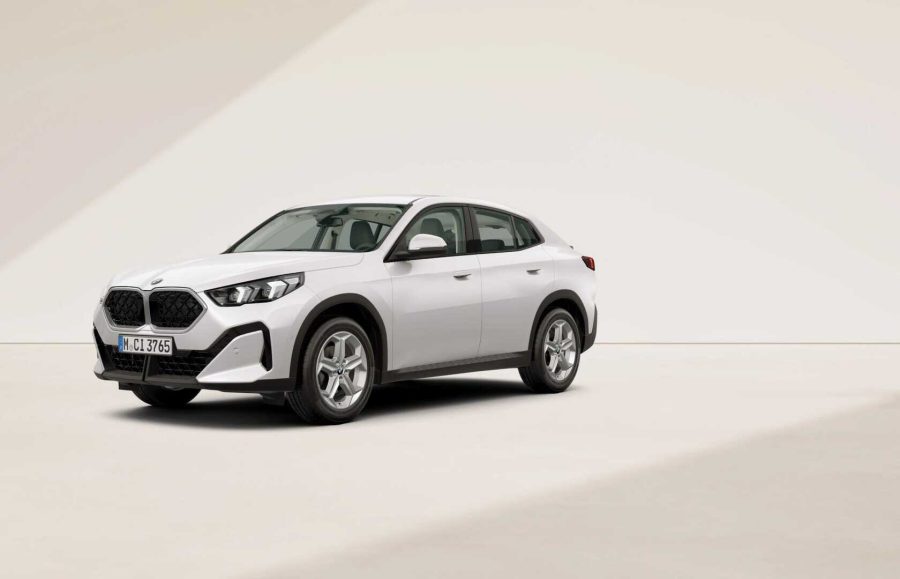 Renting Coches BMW X2 sDrive18d Premium Package Mineral White metalizado