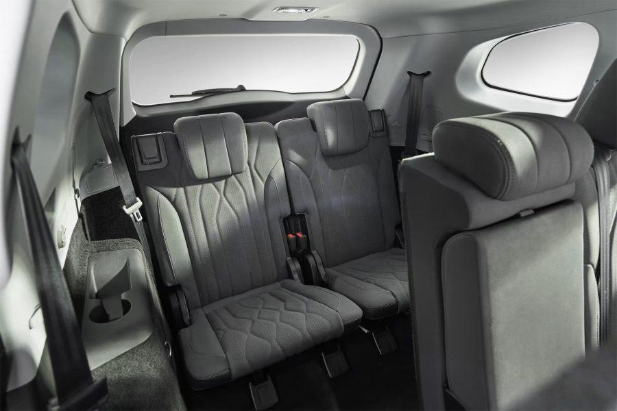 Renting Coches Ebro S800 1.5 TGDI PHEV 1DHT Luxury 7 DCT Blanco Khaki, Gris 