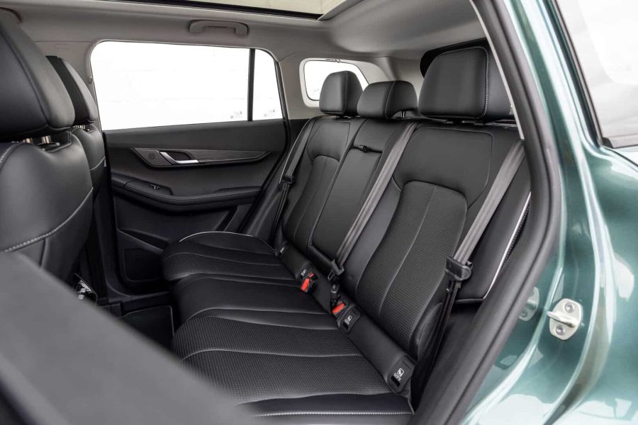 Renting Coches Jaecoo 5 HEV Exclusive Gris Antracita, Blanco, Negro