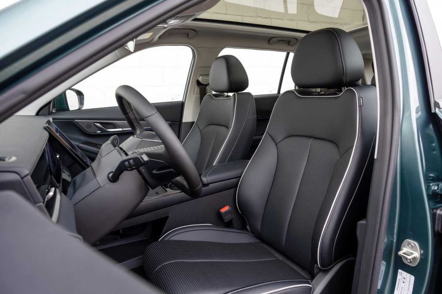 Renting Coches Jaecoo 5 HEV Exclusive Gris Antracita, Blanco, Negro