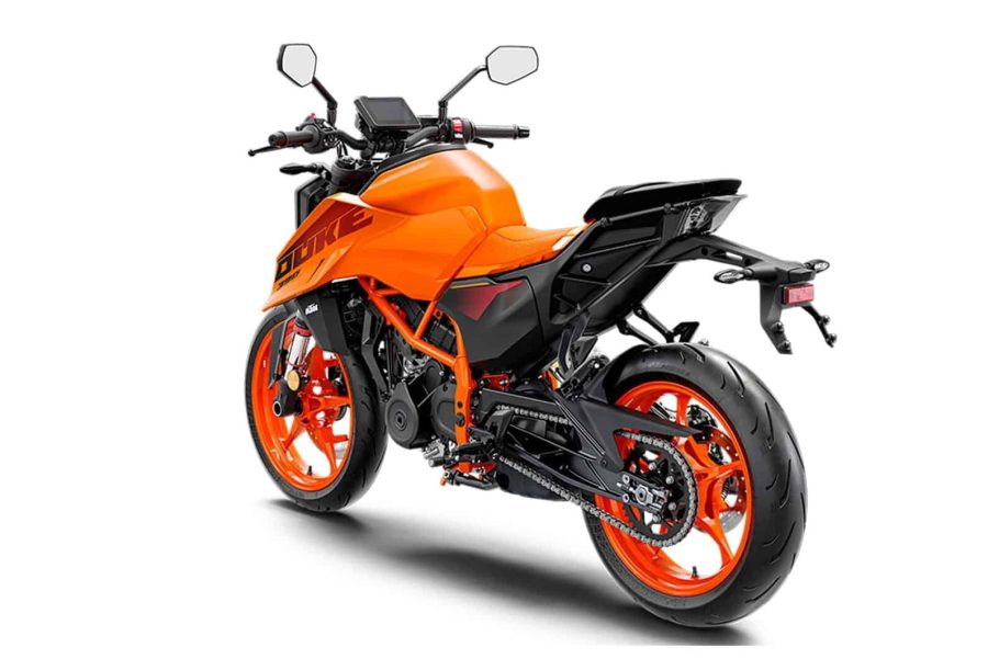 Renting Motos KTM Duke 390 Orange, Blue