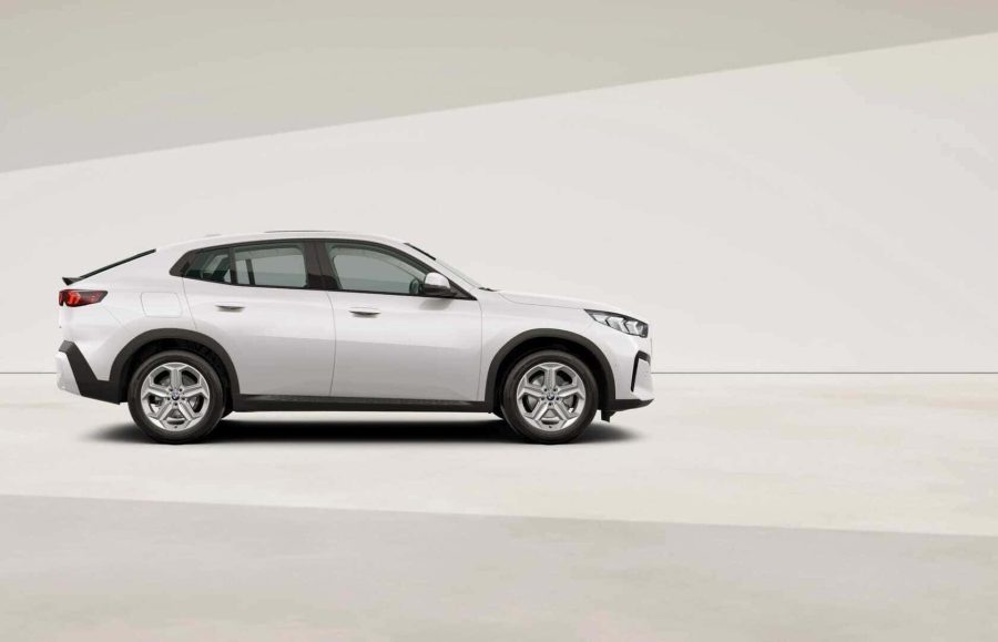 Renting Coches BMW X2 sDrive18d Premium Package Mineral White metalizado