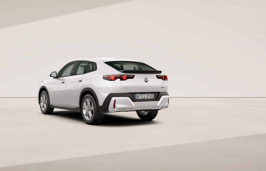 Renting Coches BMW X2 sDrive18d Premium Package Mineral White metalizado