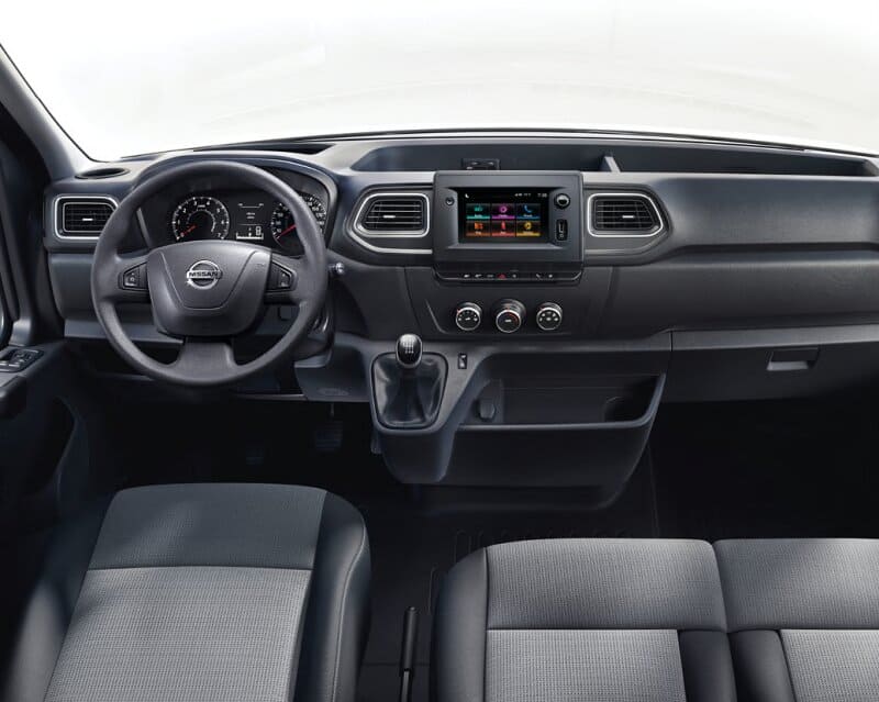 Renting Coches Nissan Interstar N1 L2 H2 Dci 96Kw 6M/T (3.5t) FWD Acenta Blanco Mineral Sólido