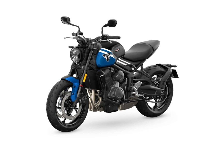 Renting Motos Triumph Trident 660 Jet Black
