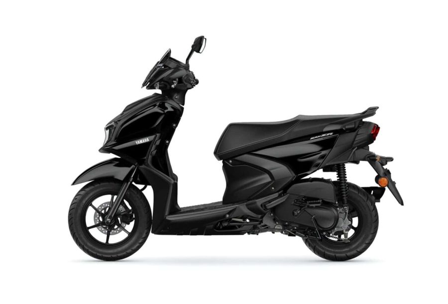 Renting Motos Yamaha RayZR 125 Midnight Black, Matt Cyan