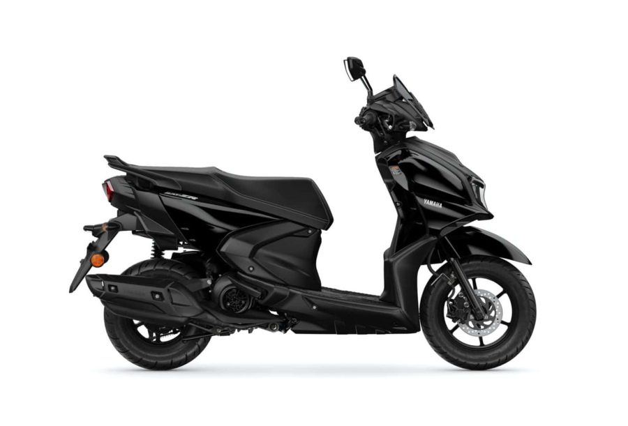 Renting Motos Yamaha RayZR 125 Midnight Black, Matt Cyan
