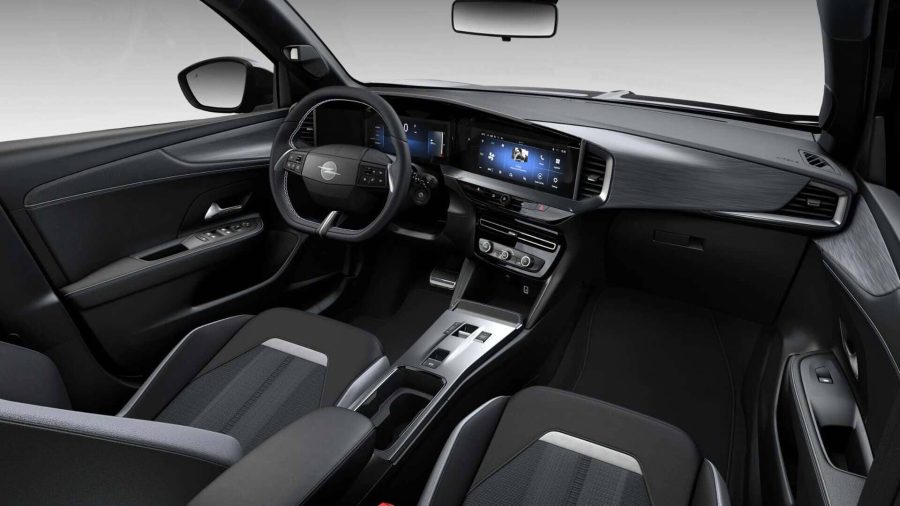 Renting Coches Opel Mokka 1.2 T XHT Hybrid eDCT6 GS Karbon Black, Arktis White