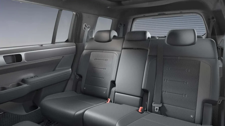 Renting Coches Hyundai Santa Fe 1.6 TGDi HEV 4X4 AT Calligraphy Creamy White