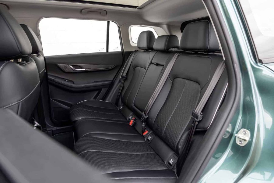 Renting Coches Jaecoo 5 HEV Exclusive Gris Antracita, Blanco, Negro