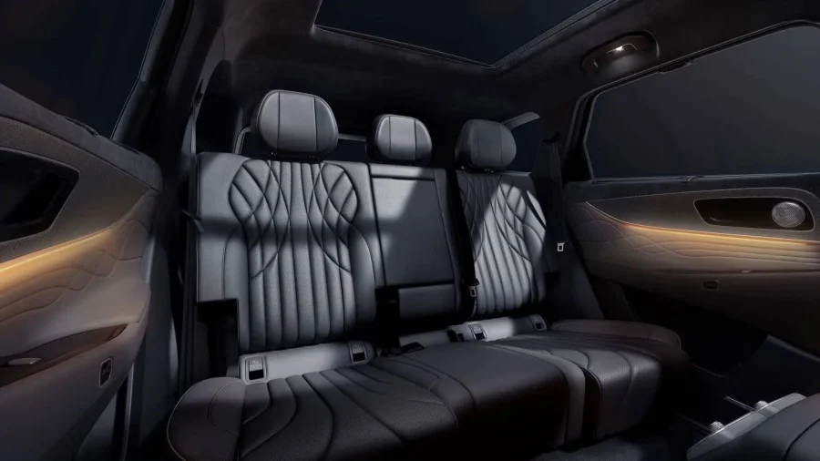 Renting Coches Jaecoo 8 Exclusive Blanco Aura, Gris Artemis, Crystal Black