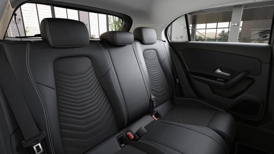 Renting Coches Mercedes Benz Clase A 180 Negro Noche