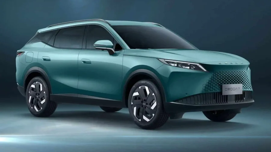 Renting Coches Omoda 7 1.5T PHEV Premium Verde Wave, Plata Moonlight, Negro Opalo, Blanco Perlado