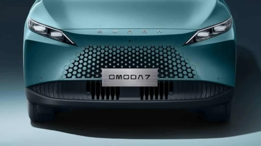 Renting Coches Omoda 7 1.5 TGDi SHS-P Premium FWD Verde, Negro, Blanco, Plata Moonlight