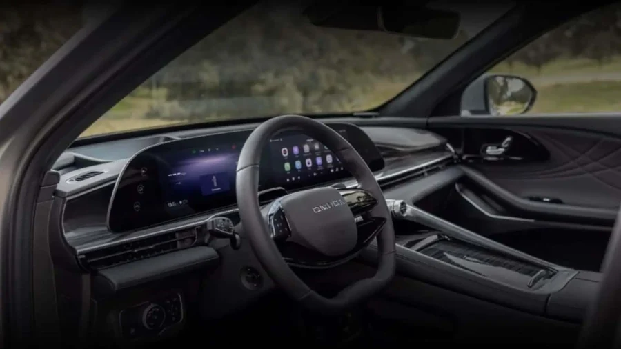 Renting Coches Omoda 9 1.5 TGDI SHS Premium AWD Black, Plata, White