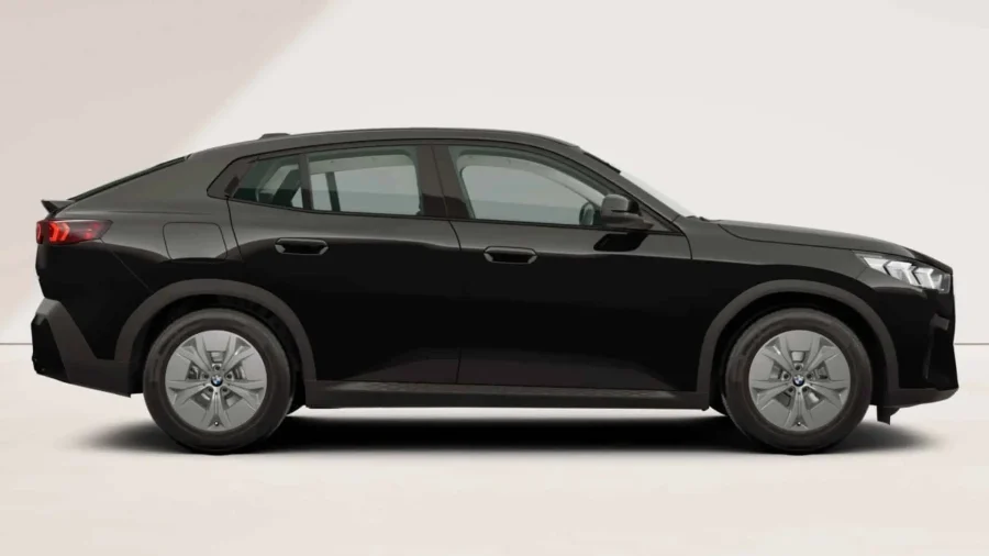 Renting Coches BMW iX2 eDrive20 Black Solid