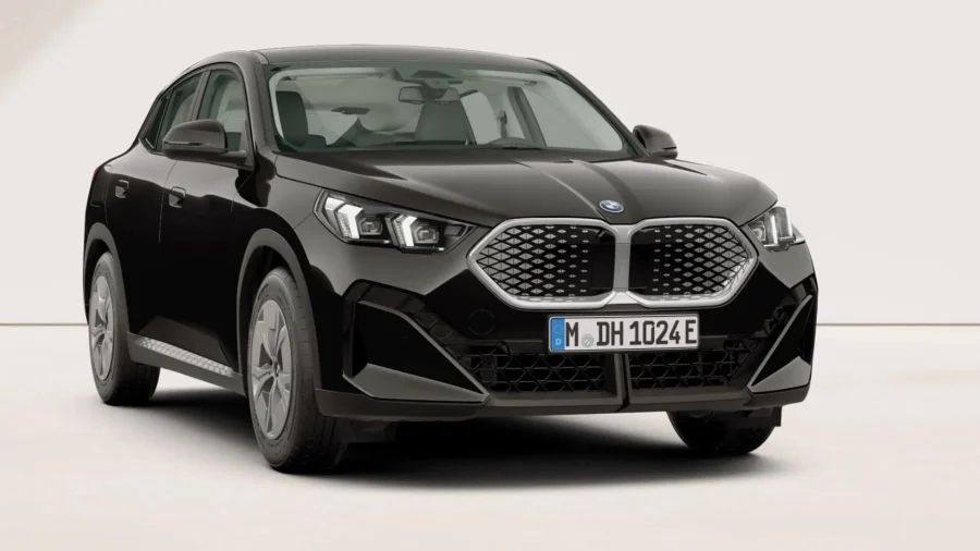Renting Coches BMW iX2 eDrive20 Black Solid