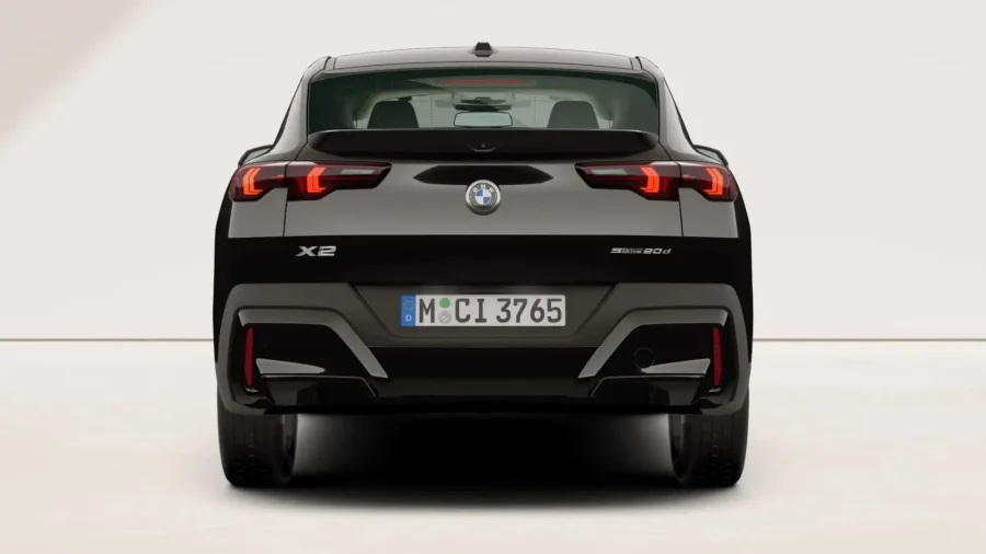 Renting Coches BMW X2 sDrive20d Black Solid