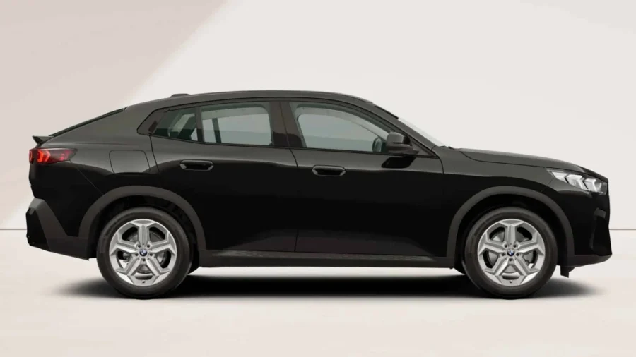 Renting Coches BMW X2 sDrive20d Black Solid