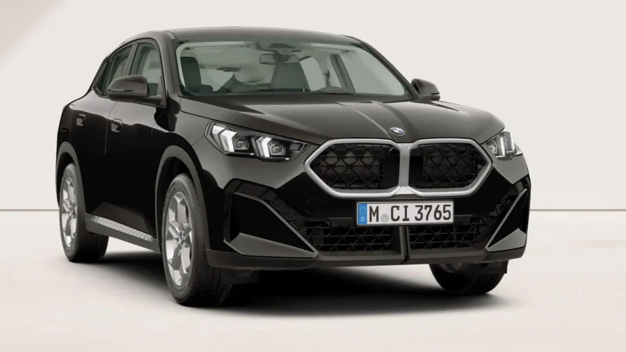 Renting Coches BMW X2 sDrive20d Black Solid