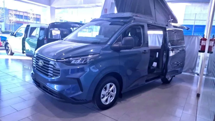 Renting Coches Ford Transit Custom Kombi 2.0 EcoBlue 320 L1 Trend CAMPERIZADA Magnetic