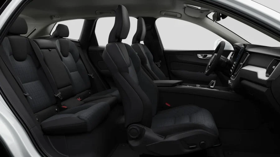 Renting Coches Volvo XC60 2.0 B5 G MHEV AWD Auto Core Crystal White