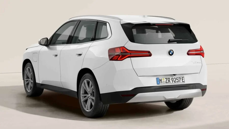 Renting Coches BMW X3 30e xDrive Alpine White
