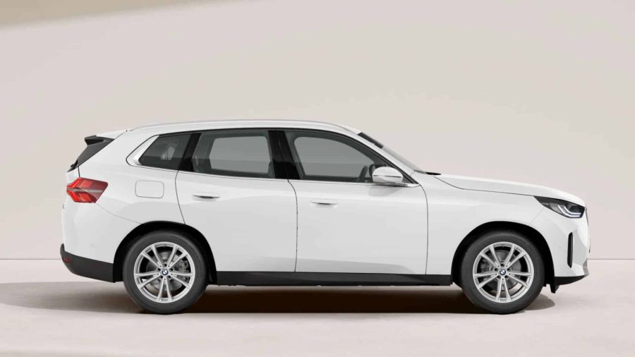 Renting Coches BMW X3 30e xDrive Alpine White