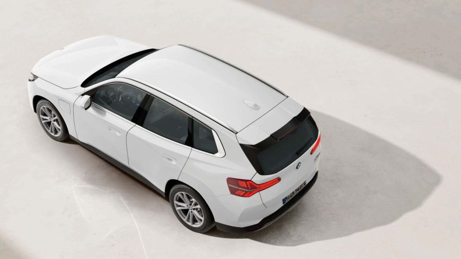 Renting Coches BMW X3 30e xDrive Alpine White