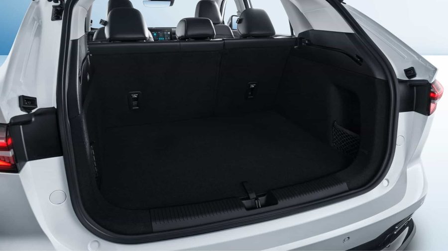 Renting Coches MG HS 1.5T PHEV Comfort Blanco, Negro