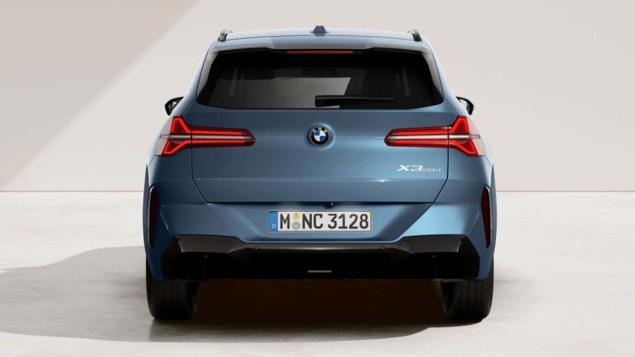 Renting Coches BMW X3 20d xDrive M Sport Arctic Race Blue, Black Sapphire