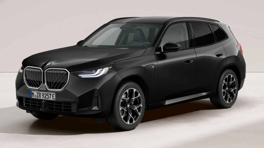 Renting Coches BMW X3 30e xDrive M Sport Black Sapphire, Arctic Race Blue