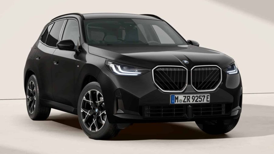 Renting Coches BMW X3 30e xDrive M Sport Black Sapphire, Arctic Race Blue